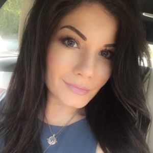 Meet your Posher, Angie